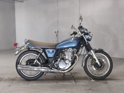 Yamaha SR400 2020
