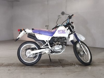Suzuki DJEBEL200