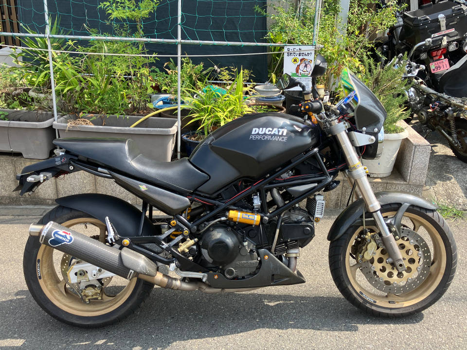 Ducati MONSTER 900 2000
