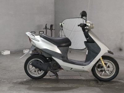 Suzuki SEPIA ZZ