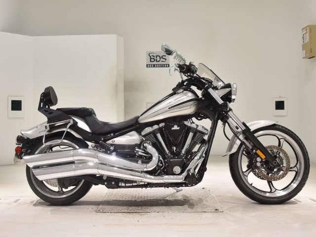 Yamaha RAIDER XV1900 2016