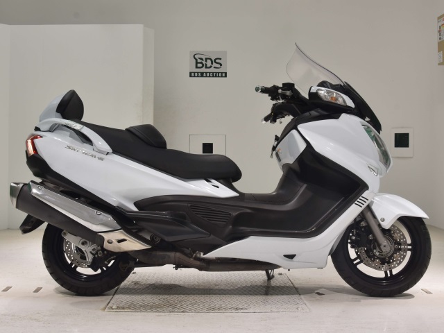 Suzuki SKYWAVE 650LX 2013
