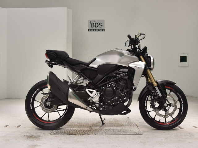 Honda CB250RA 2019