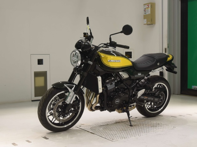 Kawasaki Z900RS 2024