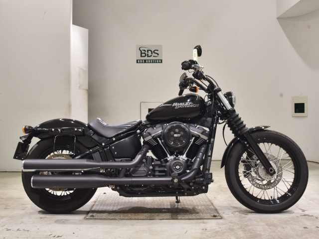 HD STREETBOB FXBB1750 2018