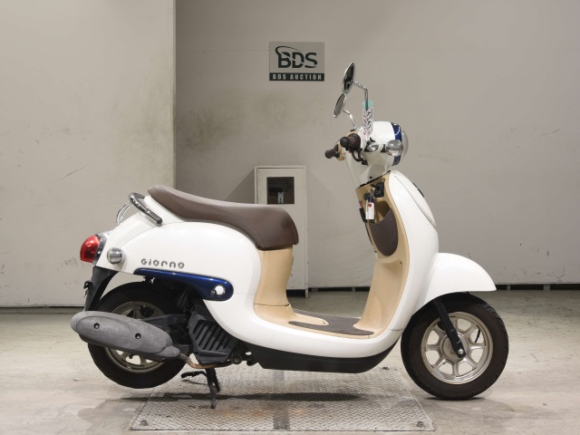 Honda GIORNO 2016