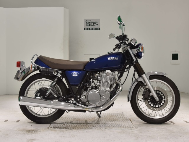 Yamaha SR400 2021