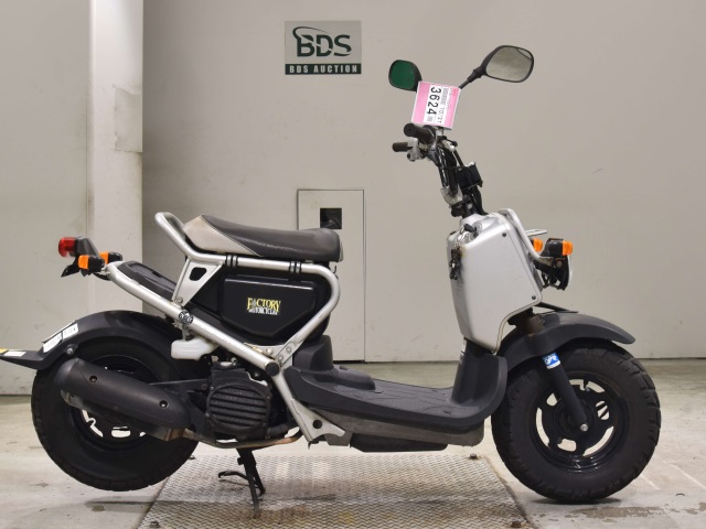 Honda ZOOMER 2008