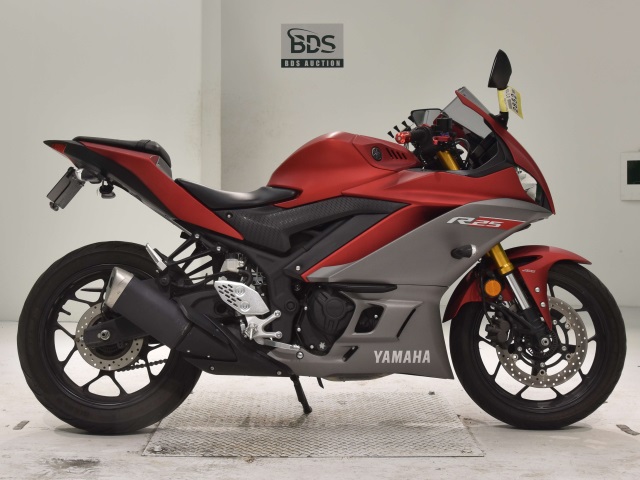 Yamaha YZF-R25A 2019