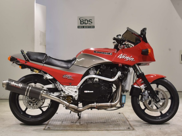 Kawasaki GPZ900R 1997