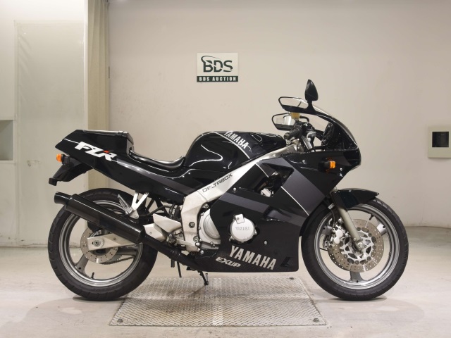 Yamaha FZR250R 1990