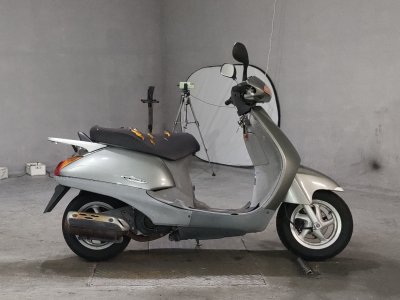 Honda LEAD100 2001