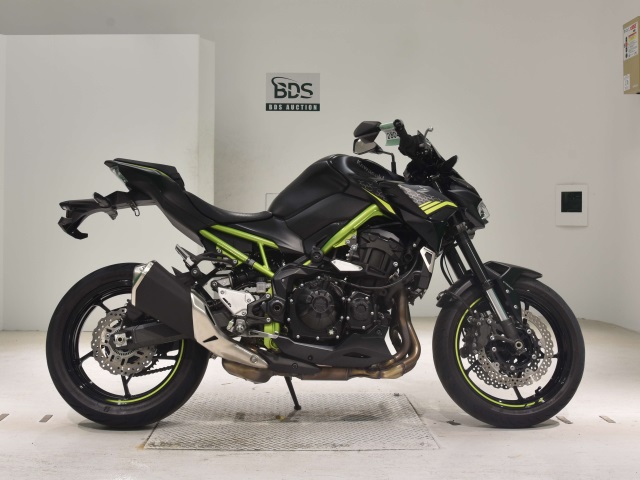 Kawasaki Z900 2021