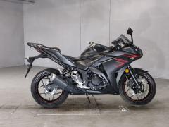 Yamaha YZF-R25 2015