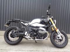 BMW R NINE T 2024