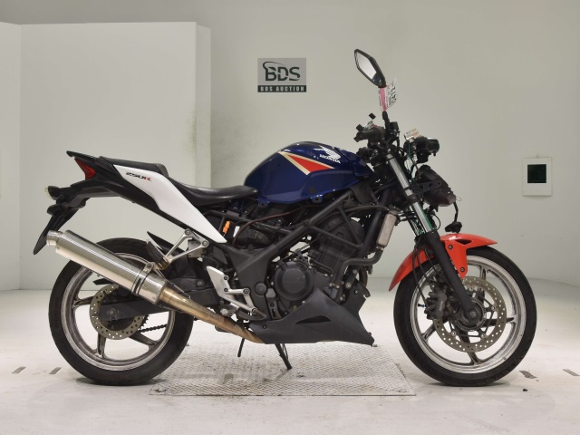 Honda CBR250RA 2011