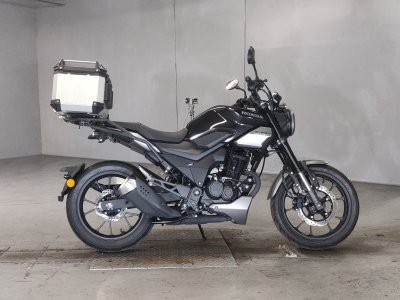 Honda CB190TR 2025