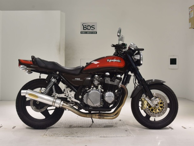 Kawasaki ZEPHYR750 2007