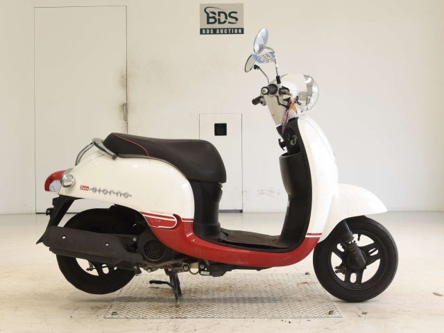 Honda GIORNO 2012