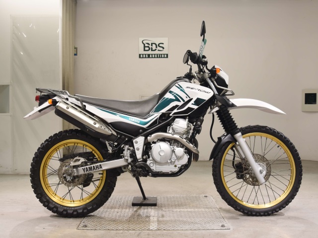 Yamaha SEROW XT250 2012