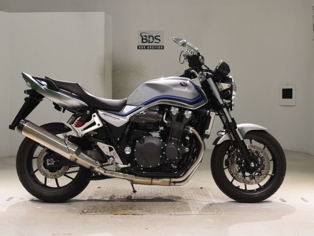 Honda CB1300SF 2024
