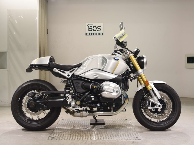 BMW R NINE T 2022