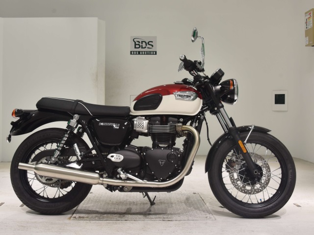 Triumph BONNEVILLE T100 2023