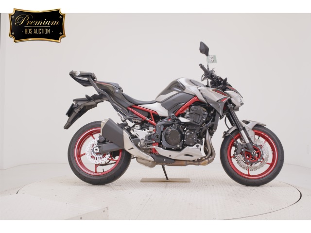 Kawasaki Z900 2023
