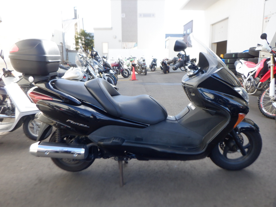 Honda FORZA 2004