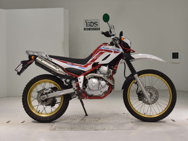 Yamaha SEROW XT250 2020