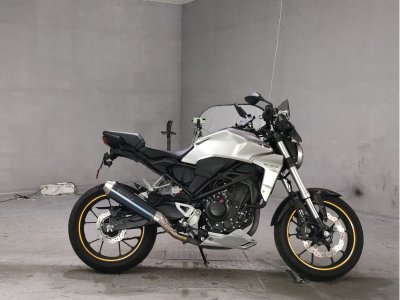 Honda CB250R 2018