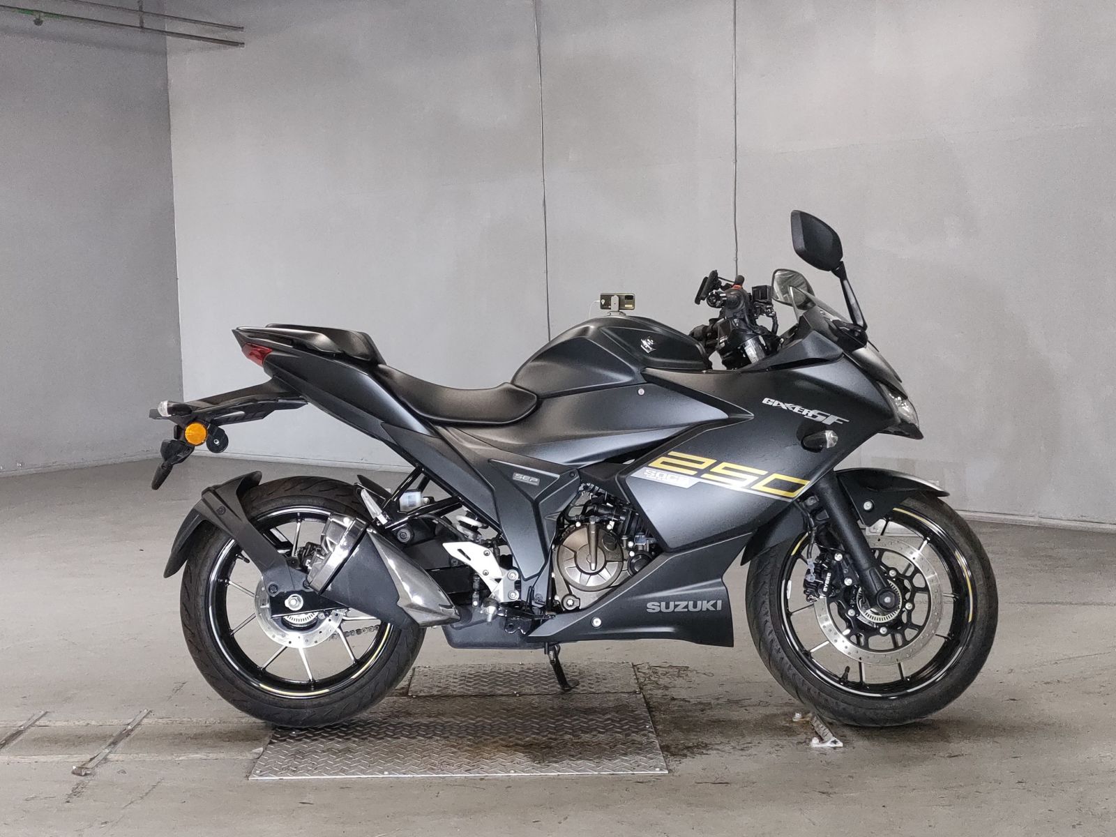 Suzuki GIXXER250SF 2021