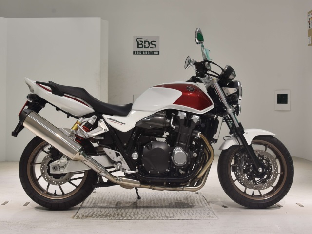 Honda CB1300SF 2018