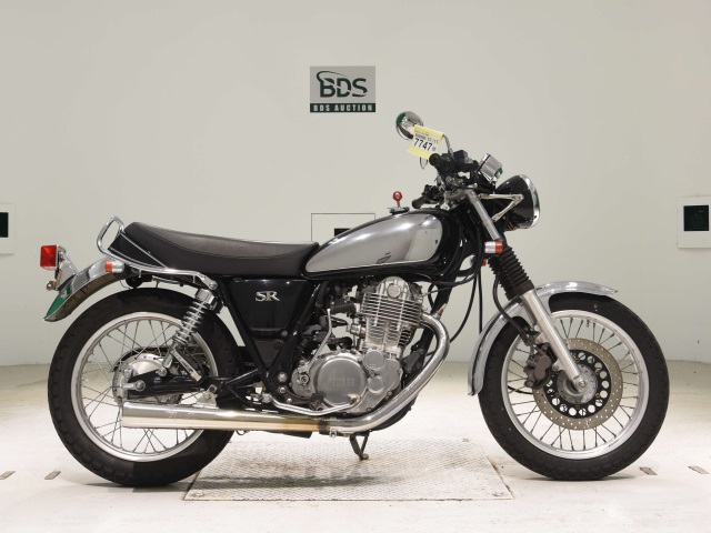 Yamaha SR400 2012