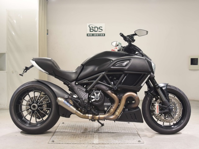 Ducati DIAVEL 2015
