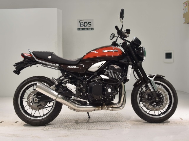 Kawasaki Z900RS 2017