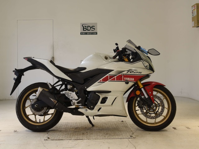 Yamaha YZF-R25A 2022