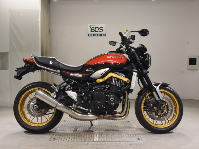 Kawasaki Z900RS 2022
