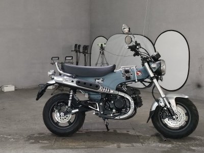 Honda DAX125 2022