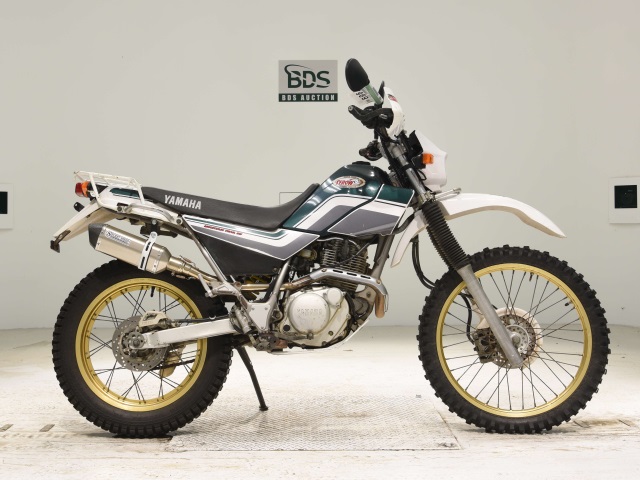 Yamaha SEROW XT225 2000