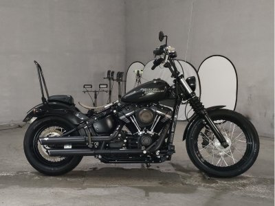 HD STREETBOB FXBB1750 2018
