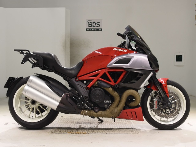 Ducati DIAVEL 2015