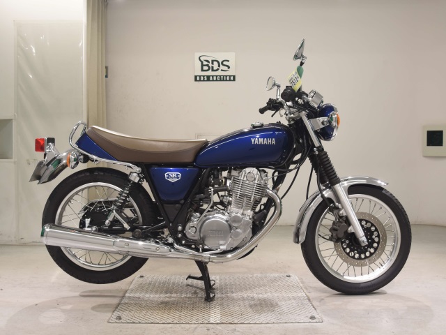 Yamaha SR400 2021