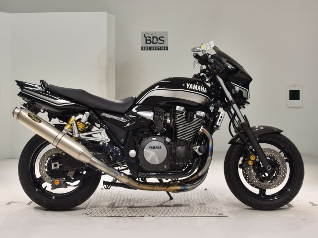 Yamaha XJR1300 2011