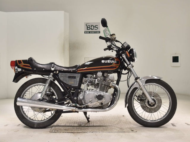 Suzuki GS400 2025