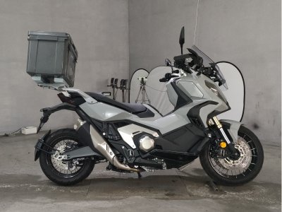 Honda X-ADV750 2023