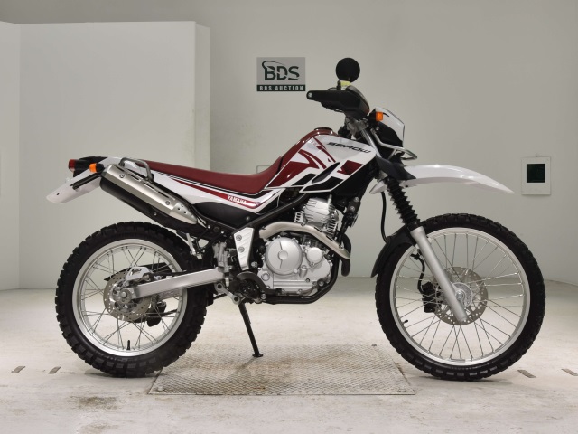 Yamaha SEROW XT250 2012