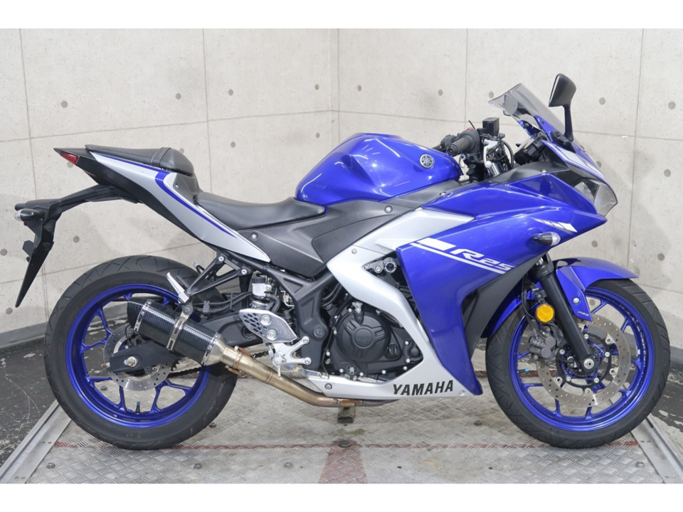 Yamaha YZF-R25A 2017