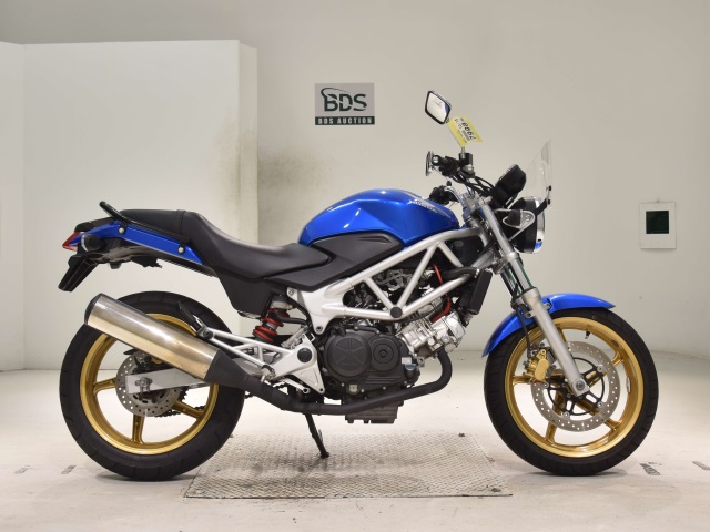 Honda VTR250 2011