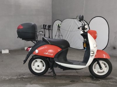 Yamaha E-VINO 2015